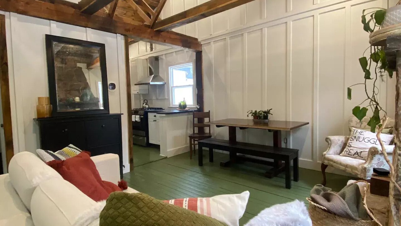 Photo of Livingroom in Gravenhurst