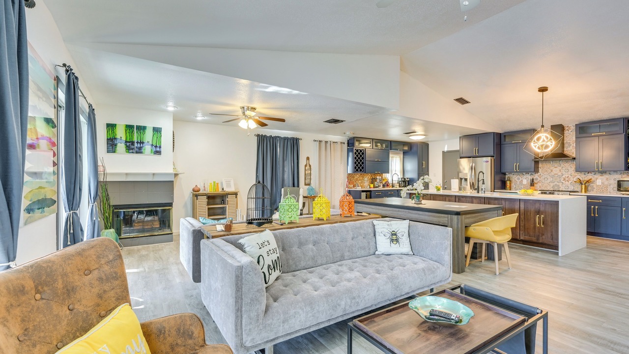 Photo of Livingroom in Lutz