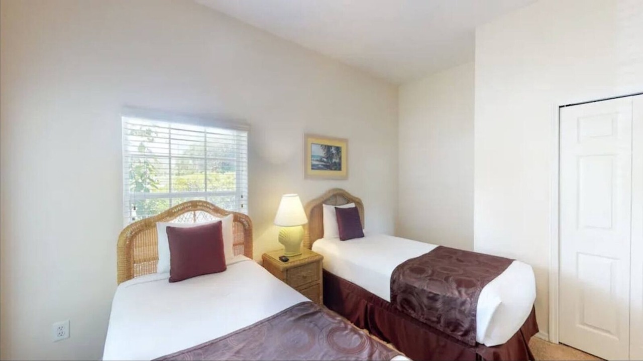 Photo of Bedroom in Bahama Bay