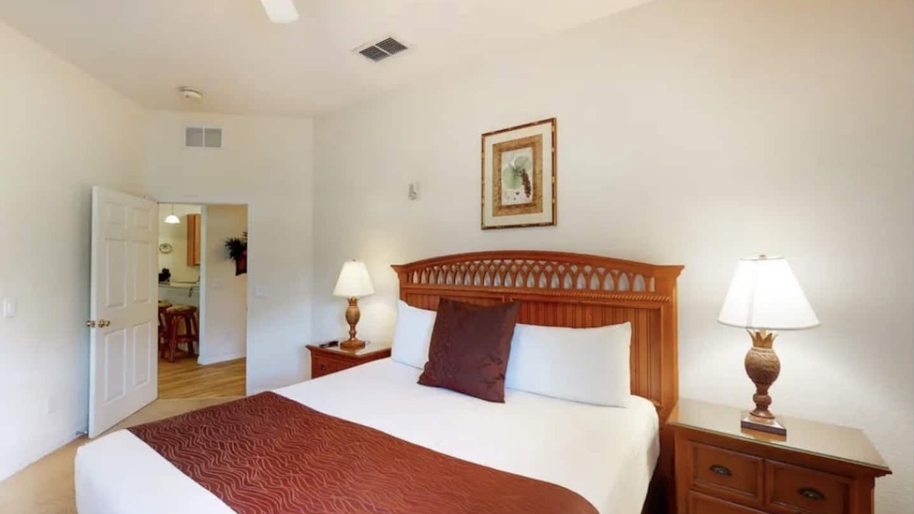 Photo of Bedroom in Bahama Bay