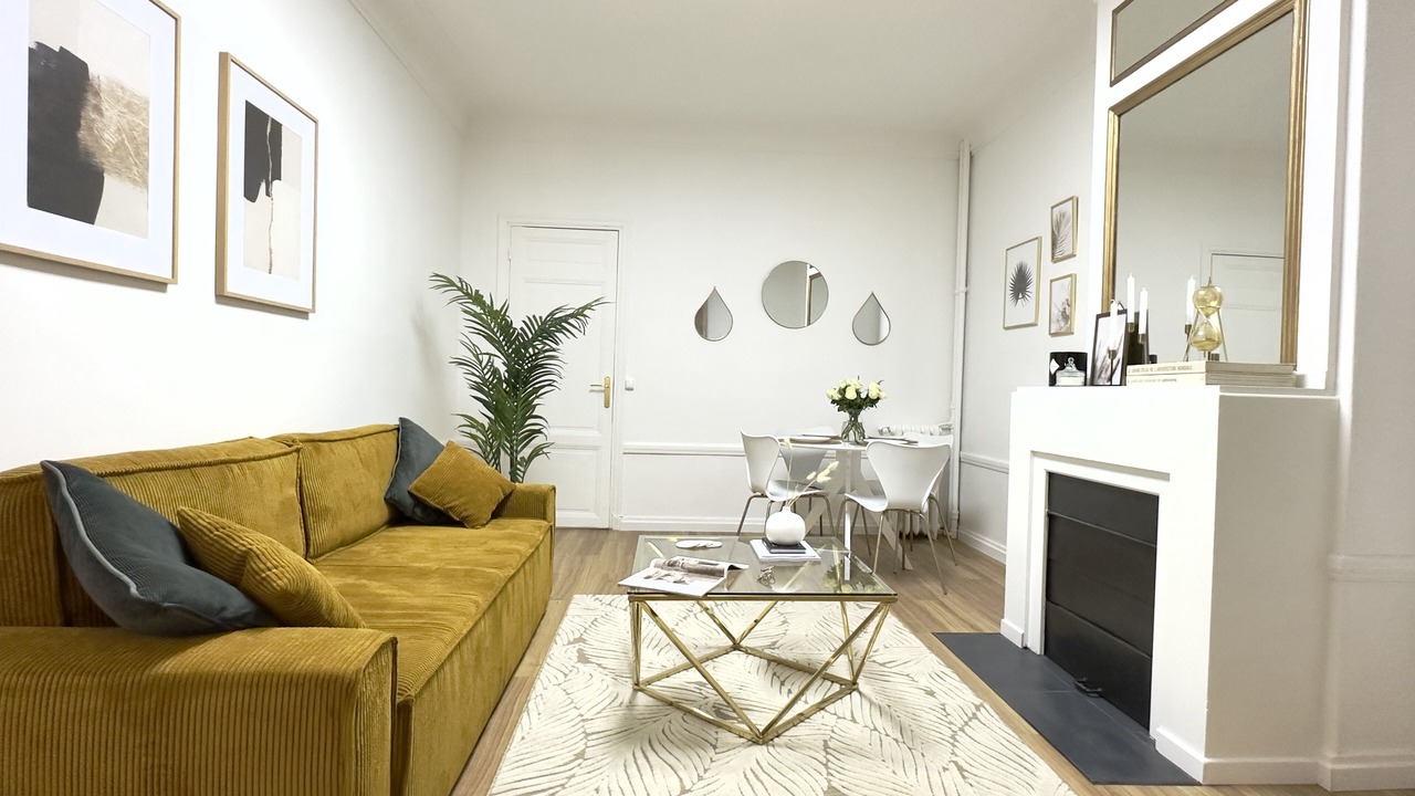 Photo of Livingroom in 17th Arrondissement