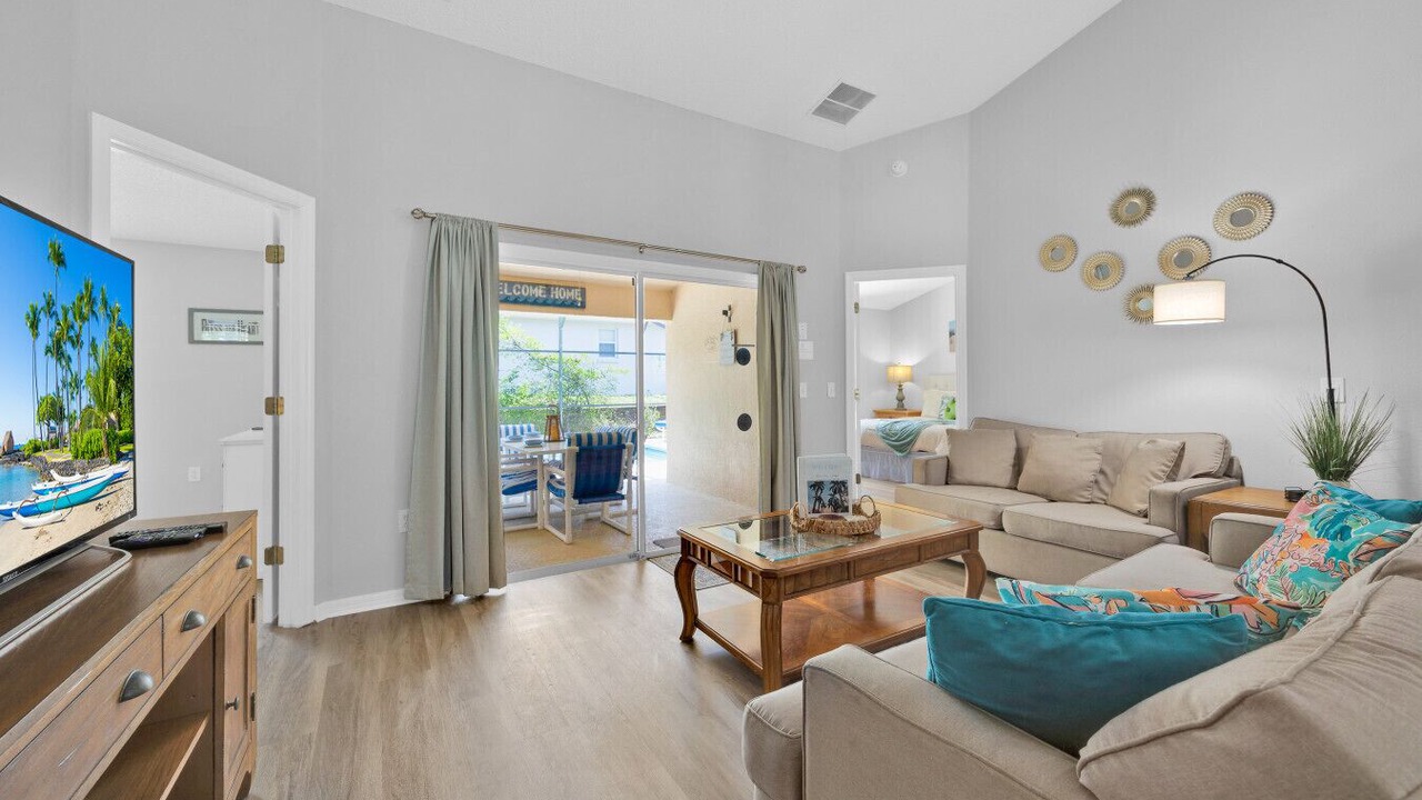 Photo of Livingroom in Florida Pines