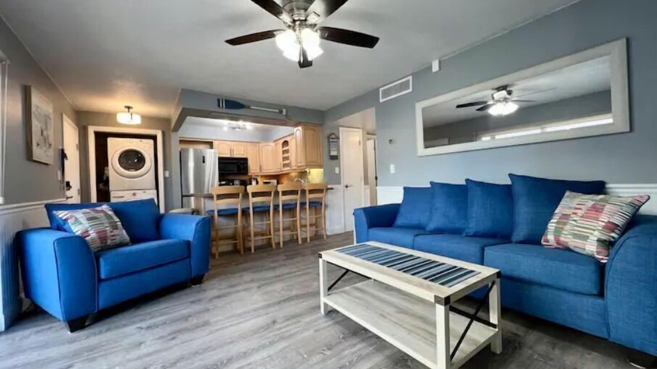 Photo of Livingroom in Cocoa Isles
