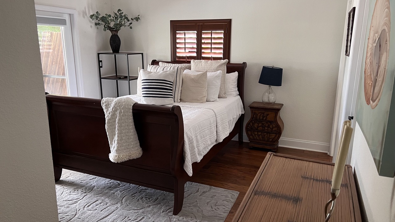 Photo of Bedroom in Tropic