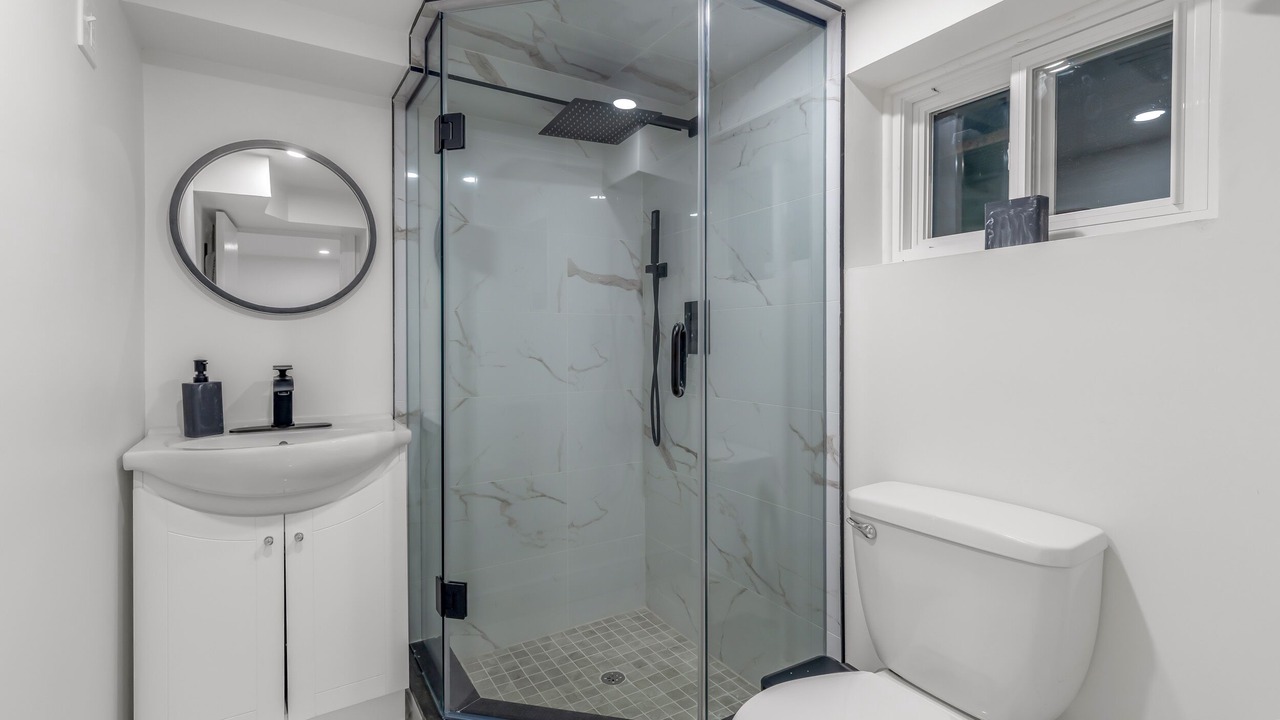 Photo of Bathroom in Humber Bay