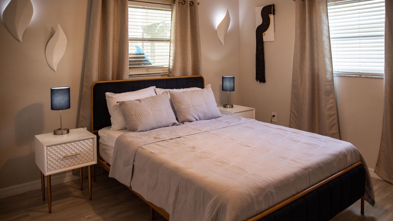 Photo of Bedroom in Oakland Hills