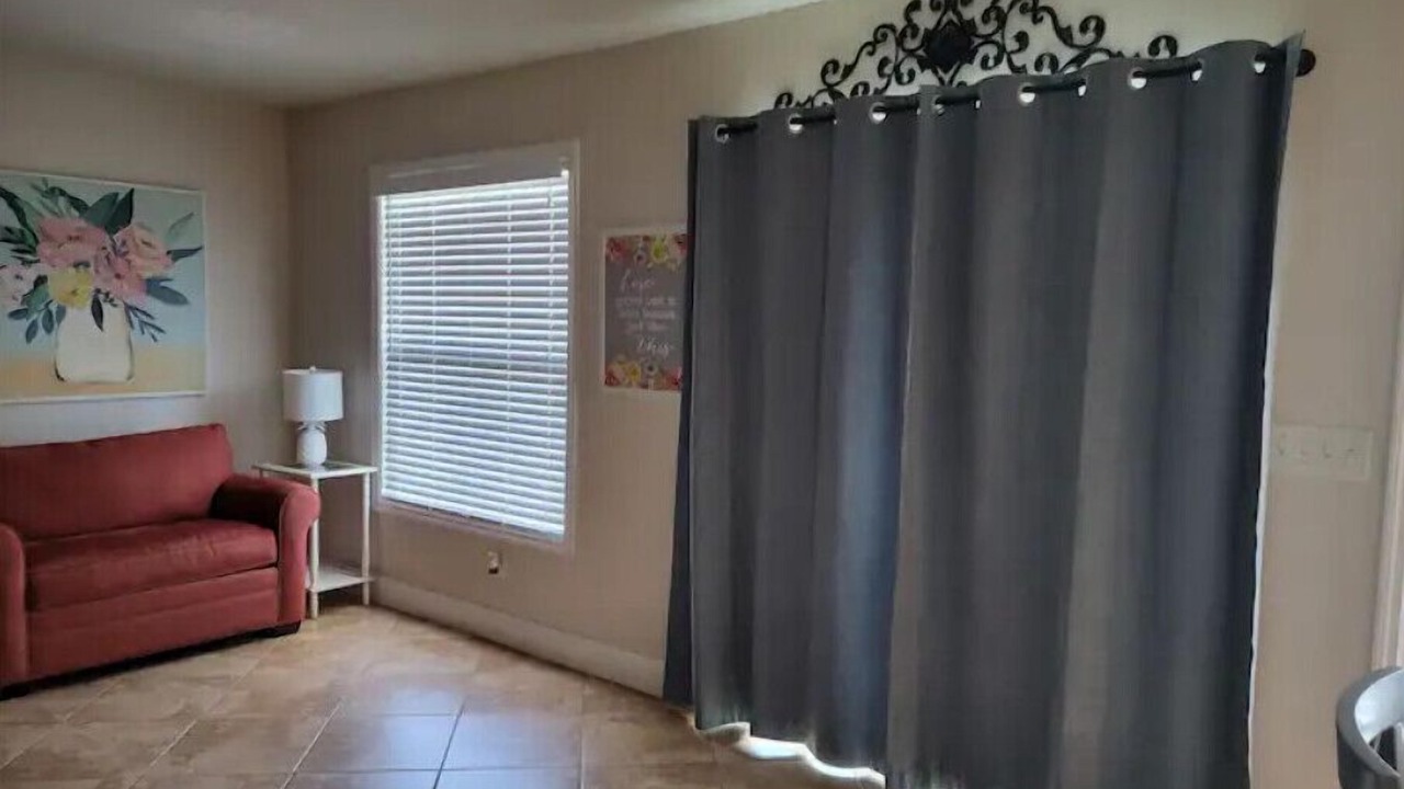 Photo of Livingroom in Winter Garden