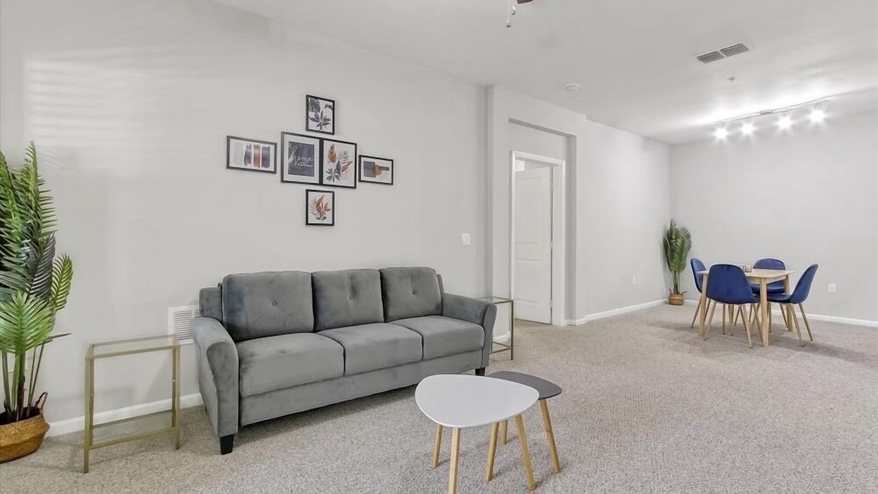 Photo of Livingroom in Ocoee