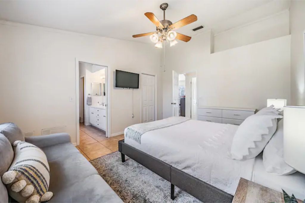 Photo of Bedroom in Boyette Springs