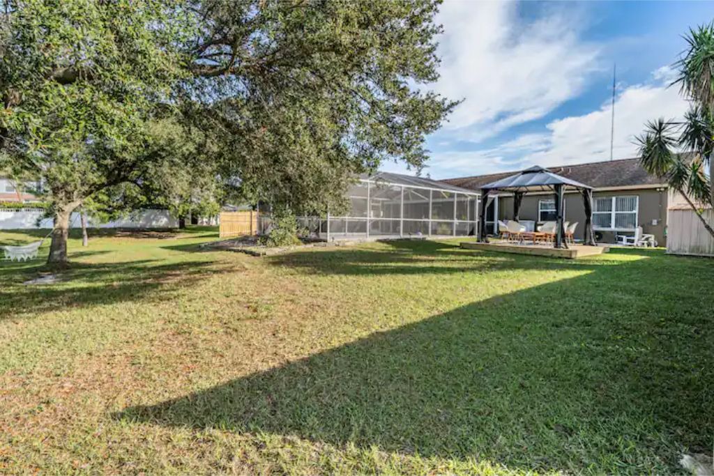 Photo of Outdoor in Boyette Springs