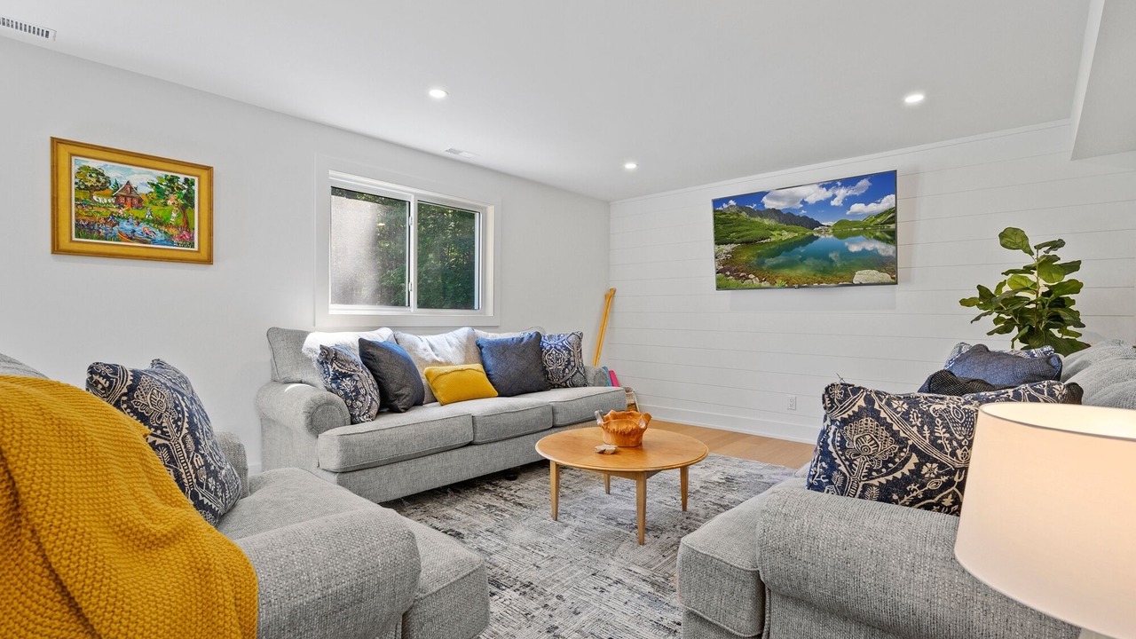 Photo of Livingroom in Huntsville