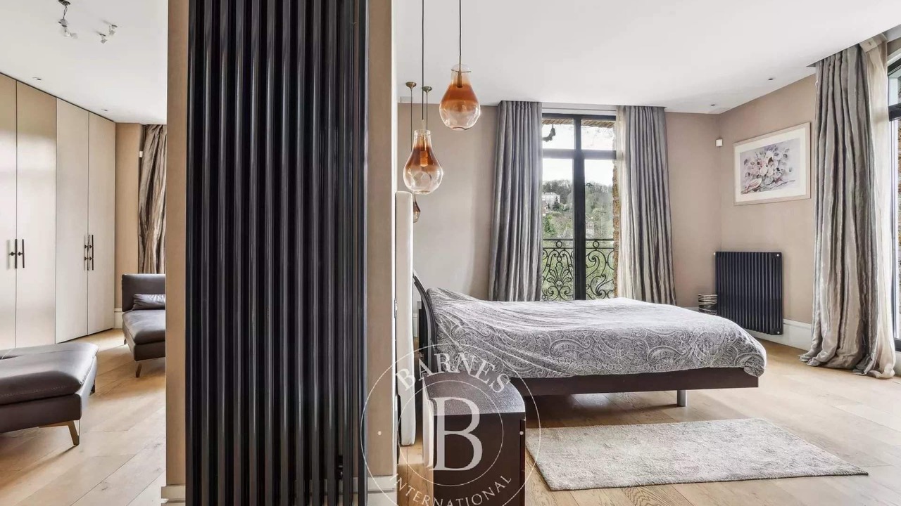 Photo of Bedroom in La Varenne Saint-Hilaire