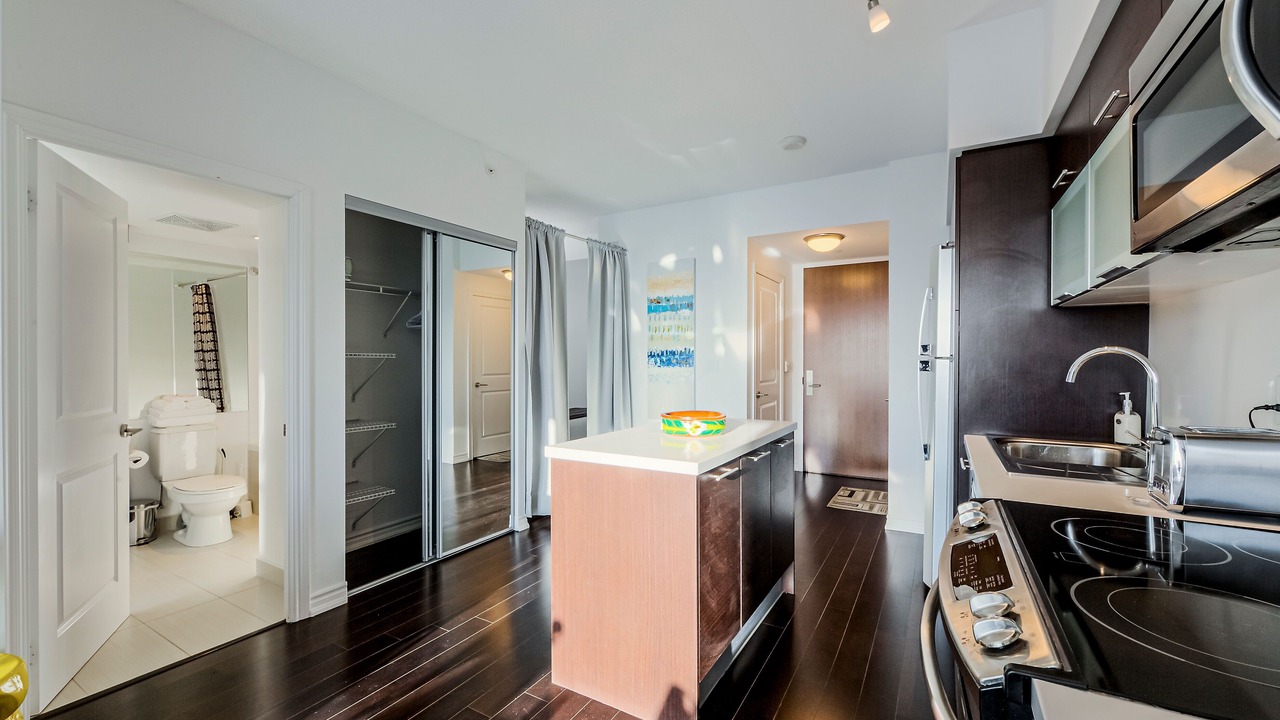 Photo of Kitchen in Bay Street Corridor