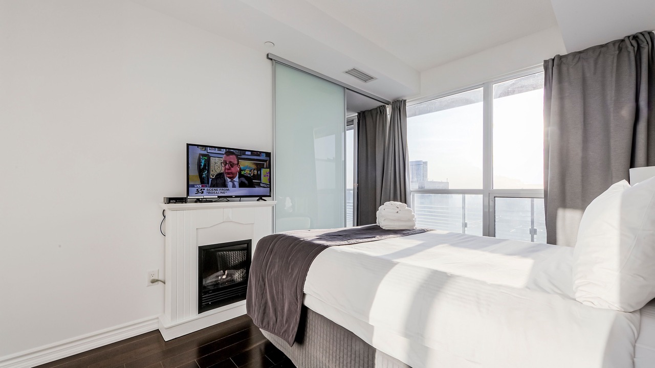Photo of Bedroom in Bay Street Corridor