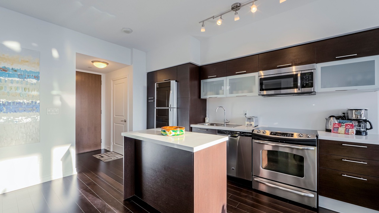 Photo of Kitchen in Bay Street Corridor