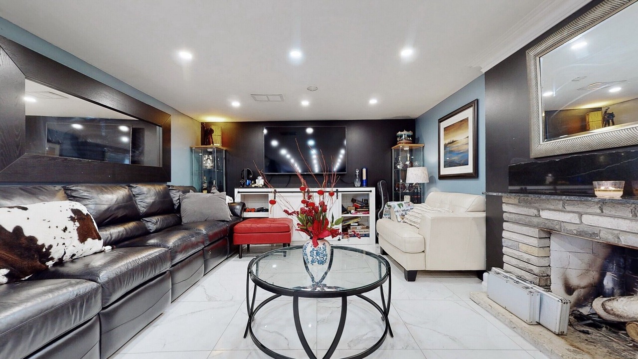Photo of Livingroom in Toronto