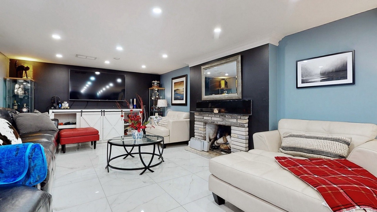 Photo of Livingroom in Toronto
