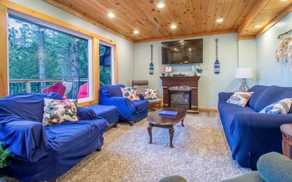 Photo of Livingroom in Bancroft