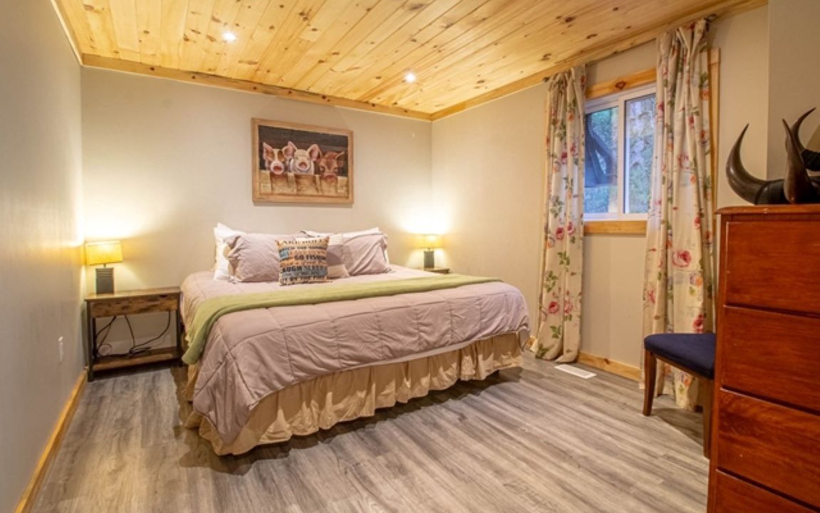 Photo of Bedroom in Bancroft