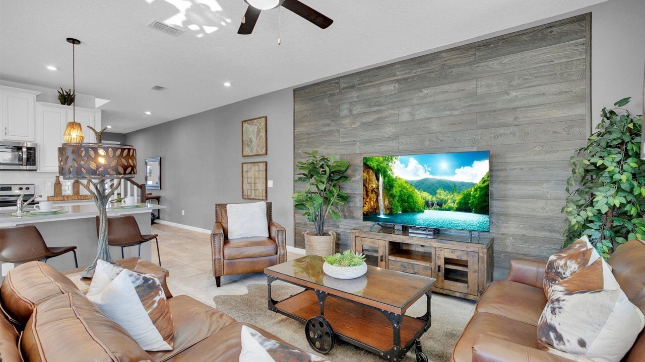Photo of Bedroom in Bay Lake