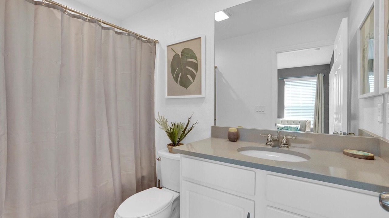 Photo of Bathroom in Bay Lake