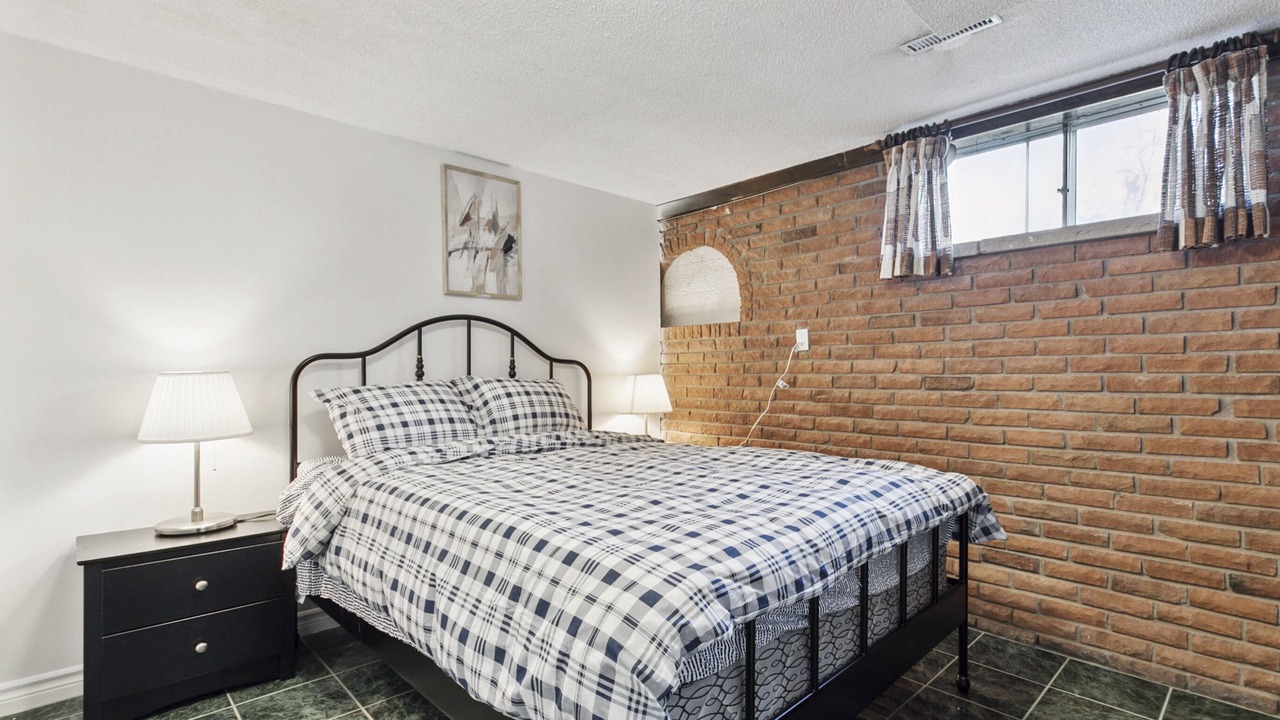 Photo of Bedroom in Maple Leaf