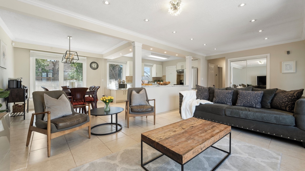 Photo of Livingroom in Richmond Hill
