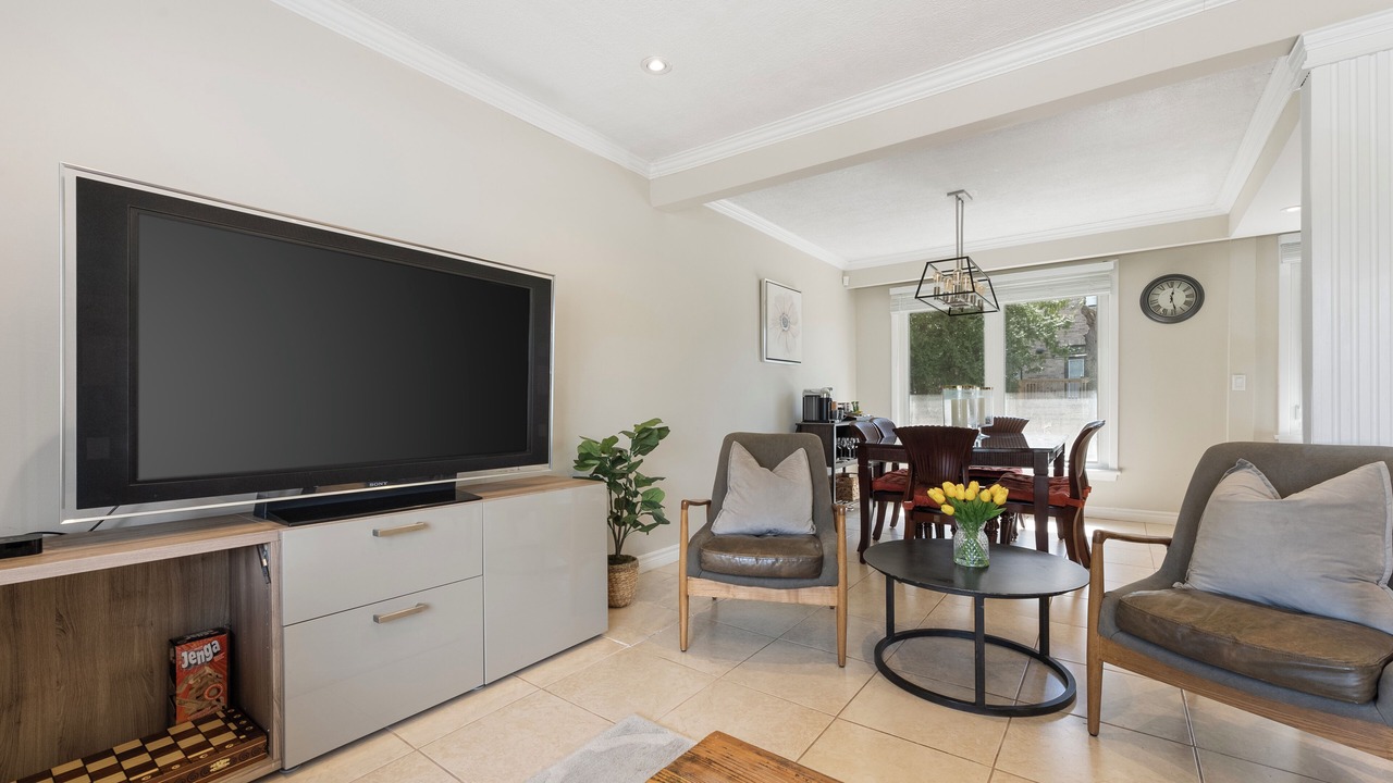 Photo of Livingroom in Richmond Hill