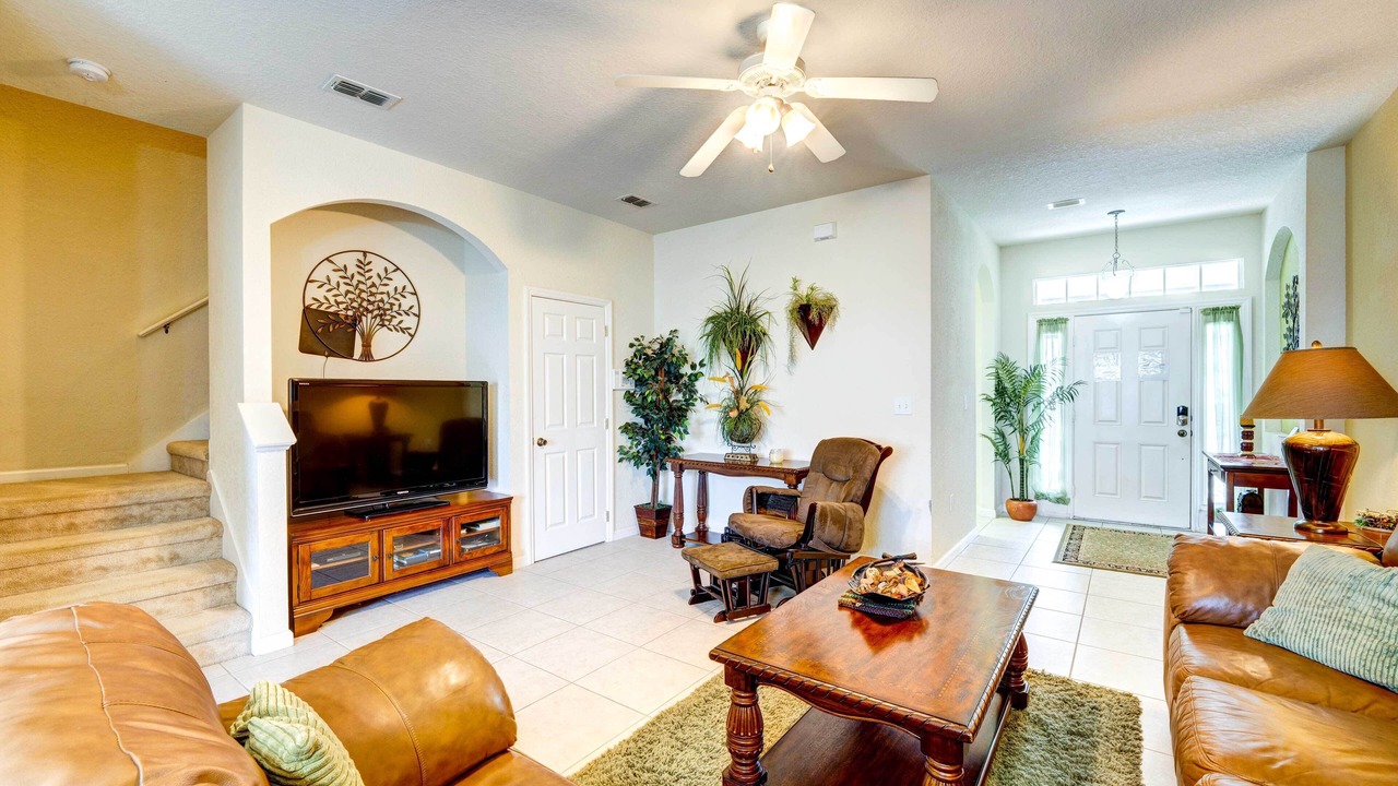 Photo of Livingroom in Trafalgar Village