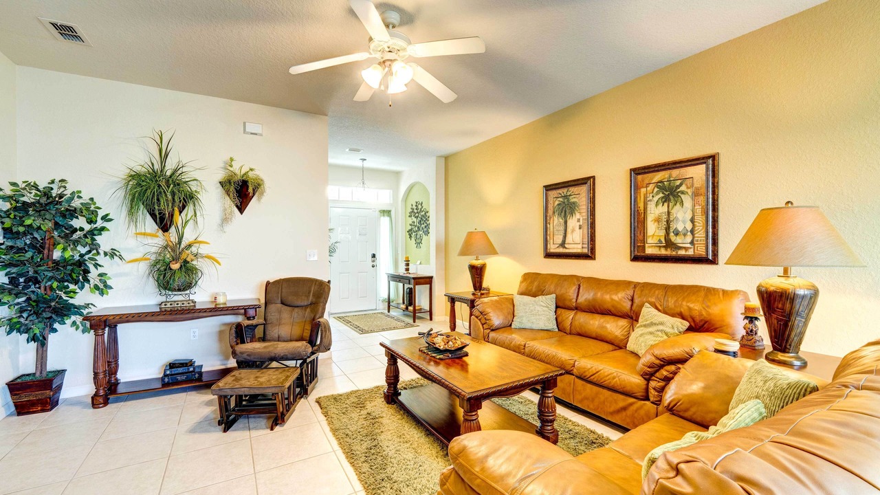Photo of Livingroom in Trafalgar Village