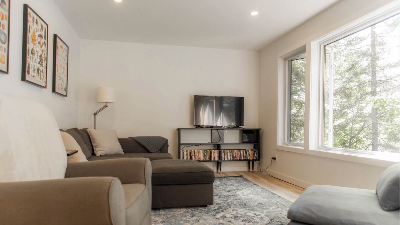 Photo of Livingroom in Redbridge