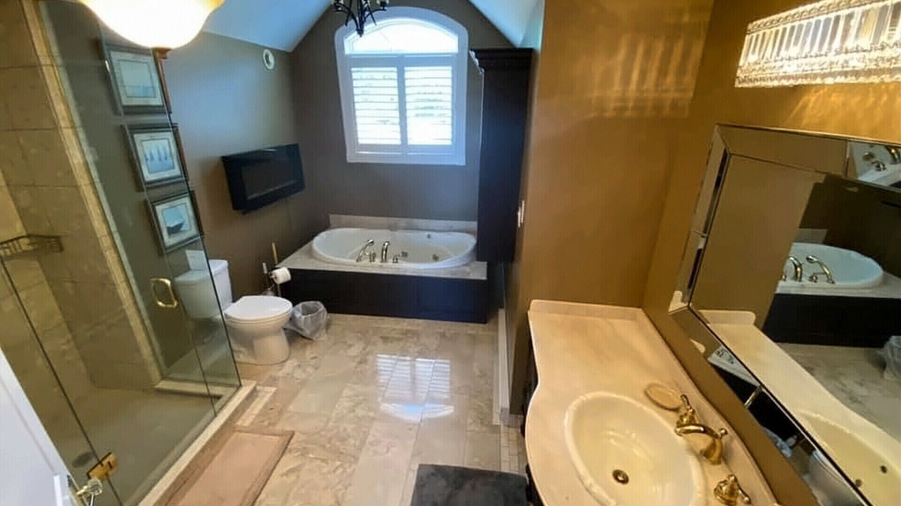 Photo of Bathroom in Nipissing