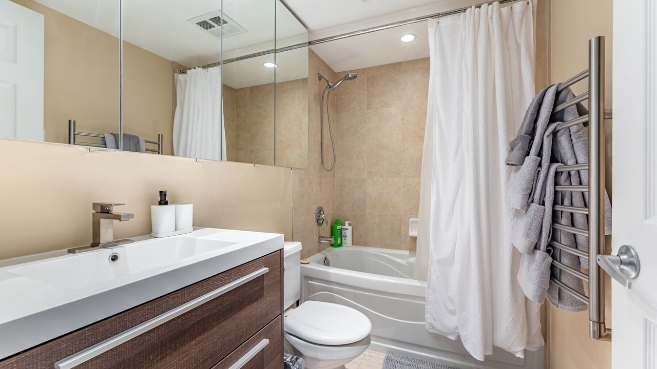 Photo of Bathroom in Downtown Mississauga