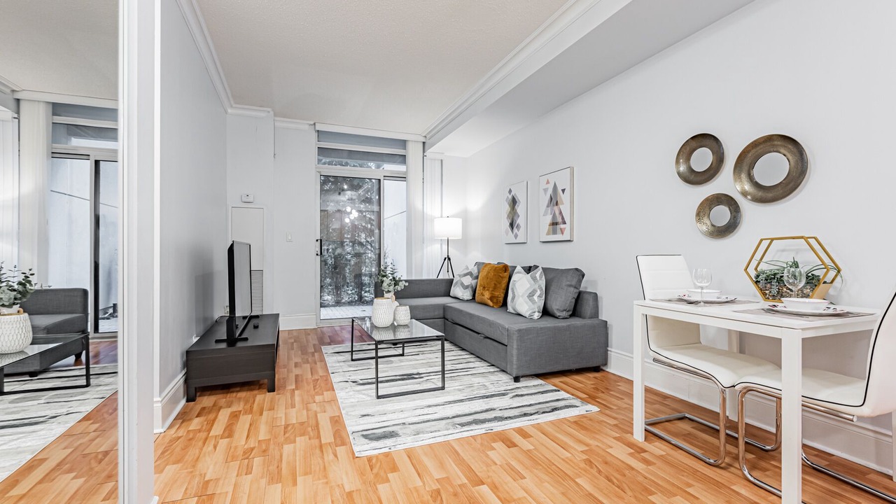 Photo of Livingroom in Downtown Mississauga