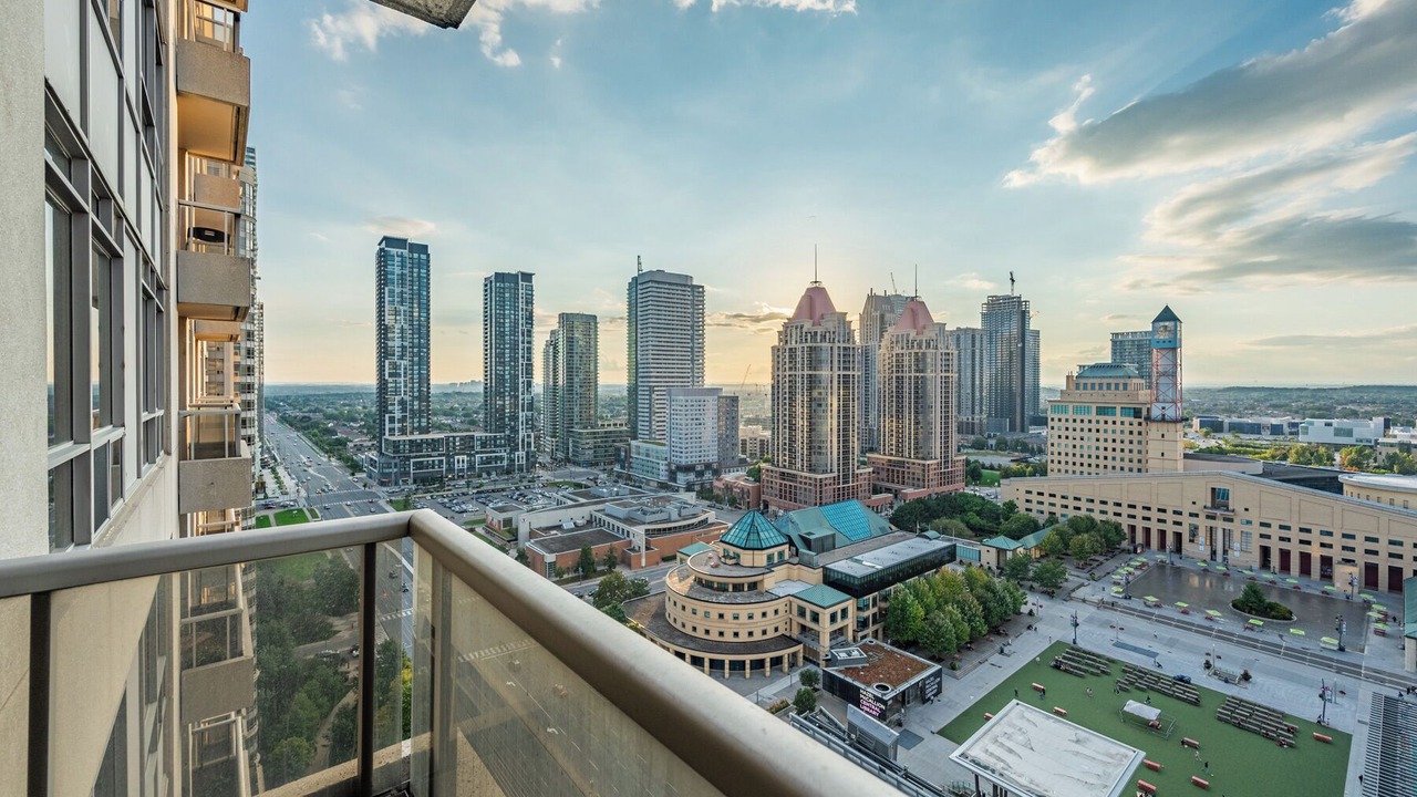 Photo of Patio Balcony in Downtown Mississauga