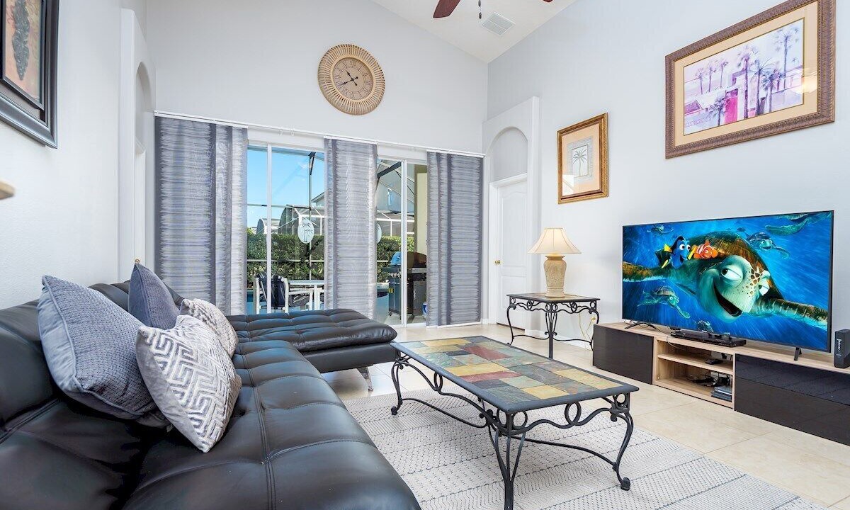 Photo of Livingroom in Tuscan Hills