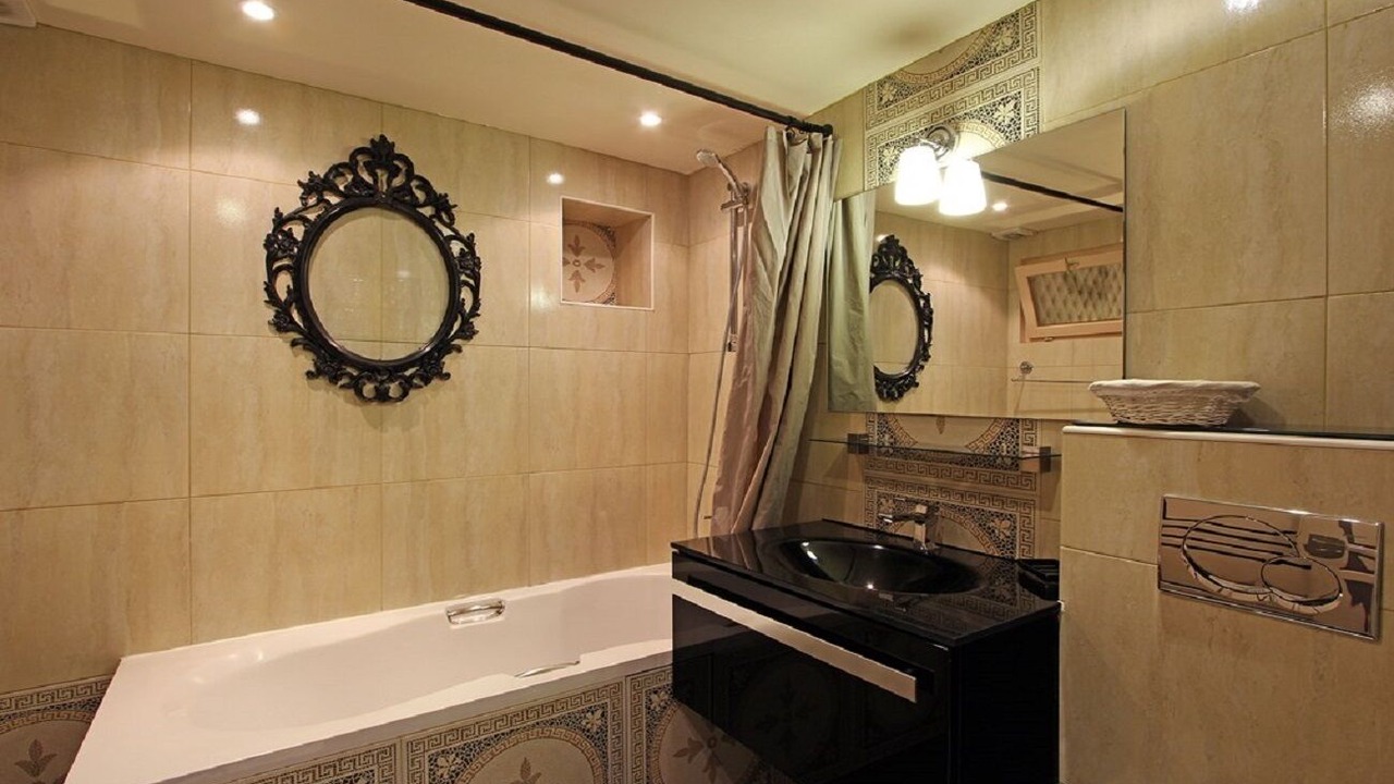 Photo of Bathroom in Quartier du Gros-Caillou