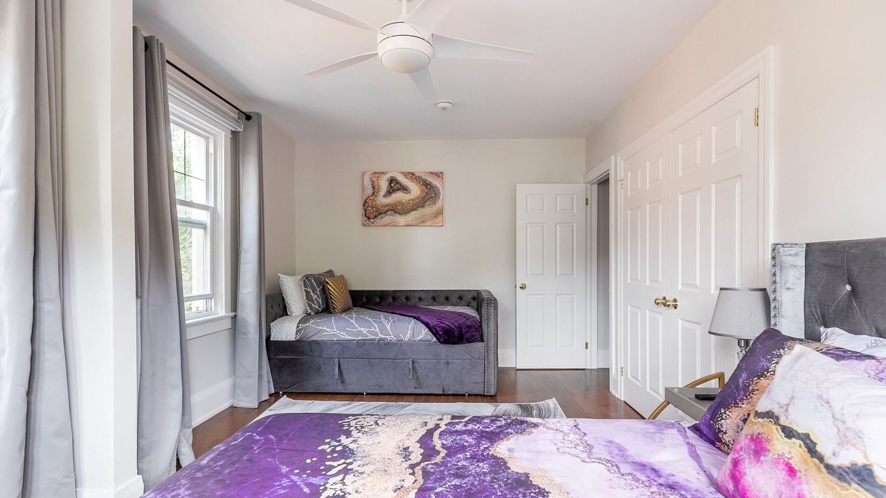 Photo of Bedroom in Humewood-Cedarvale