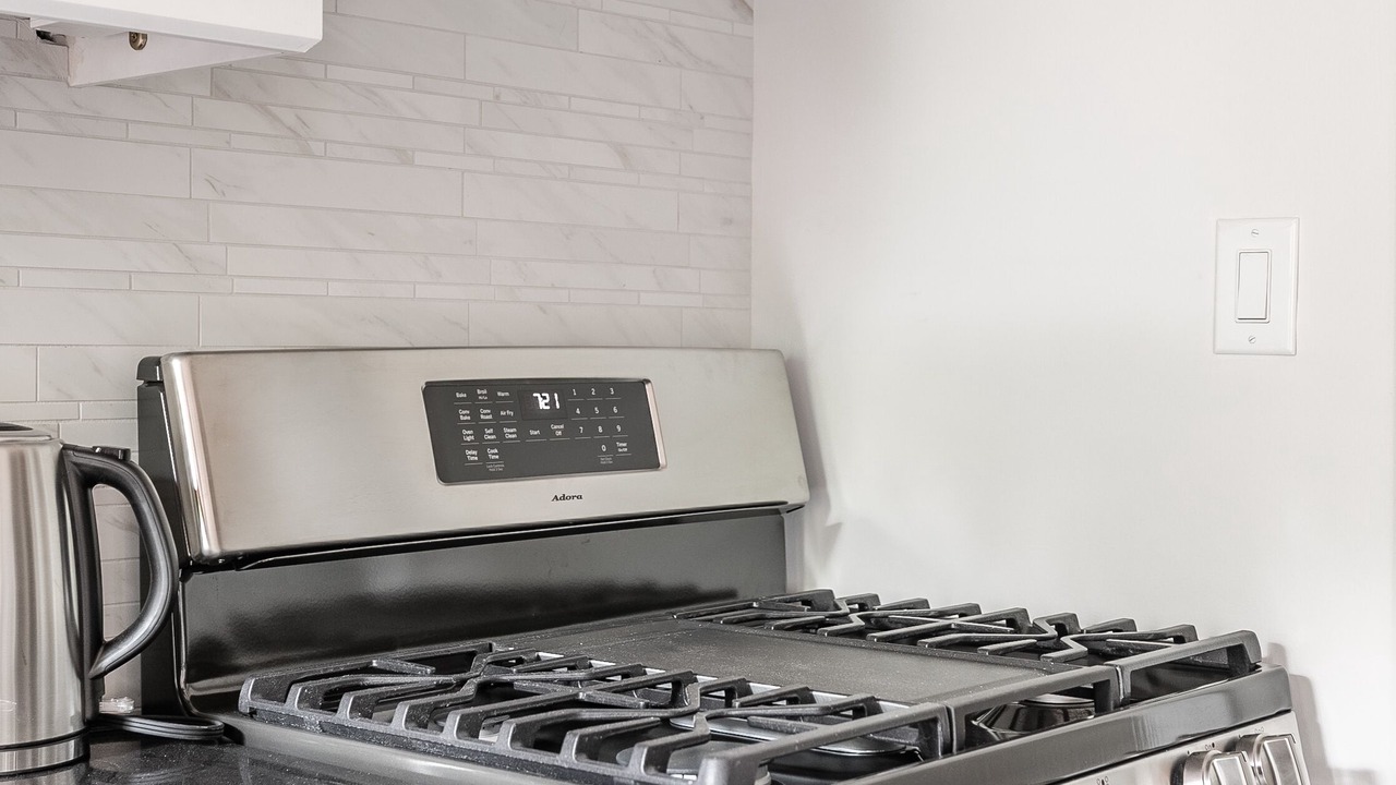 Photo of Kitchen in Humewood-Cedarvale