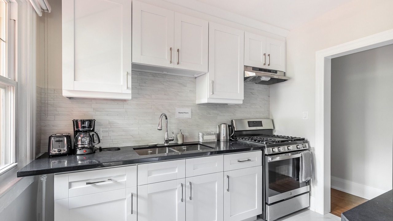 Photo of Kitchen in Humewood-Cedarvale