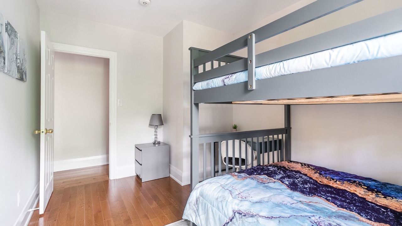 Photo of Bedroom in Humewood-Cedarvale