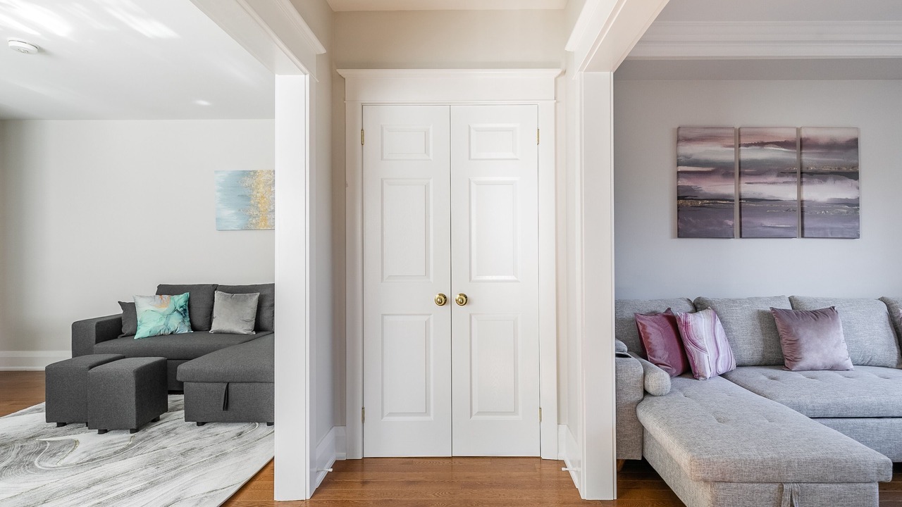 Photo of Livingroom in Humewood-Cedarvale