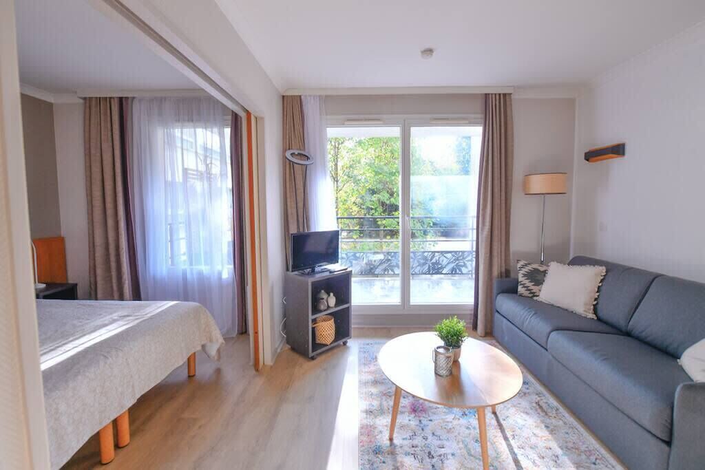 Photo of Livingroom in Combat