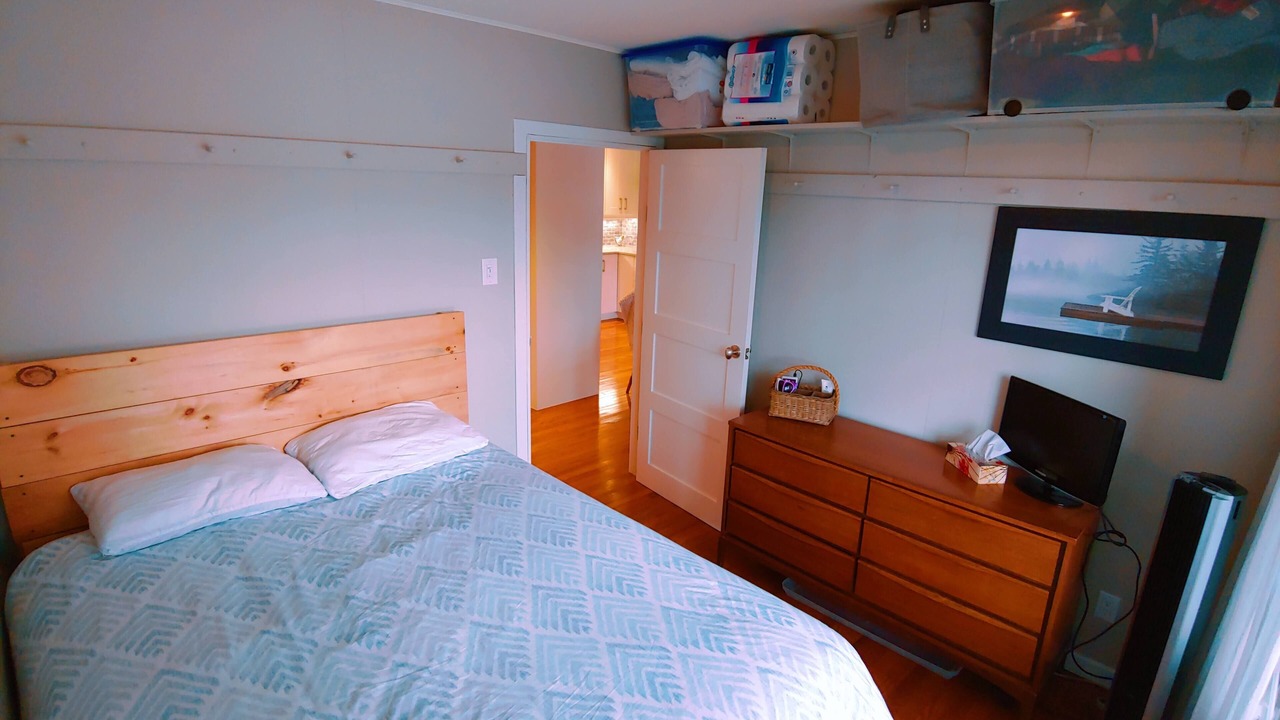 Photo of Bedroom in Gravenhurst