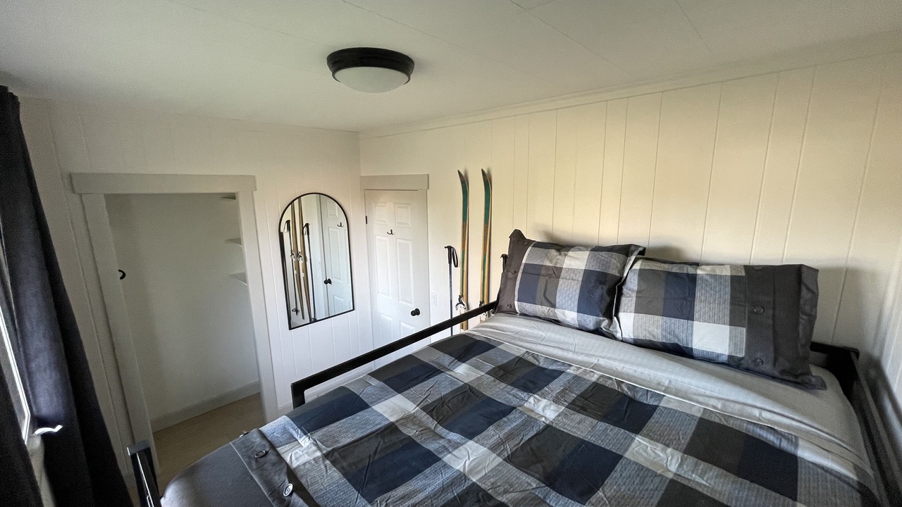 Photo of Bedroom in Whitney