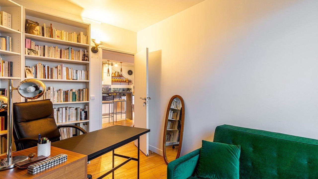 Photo of Livingroom in 20th Arrondissement