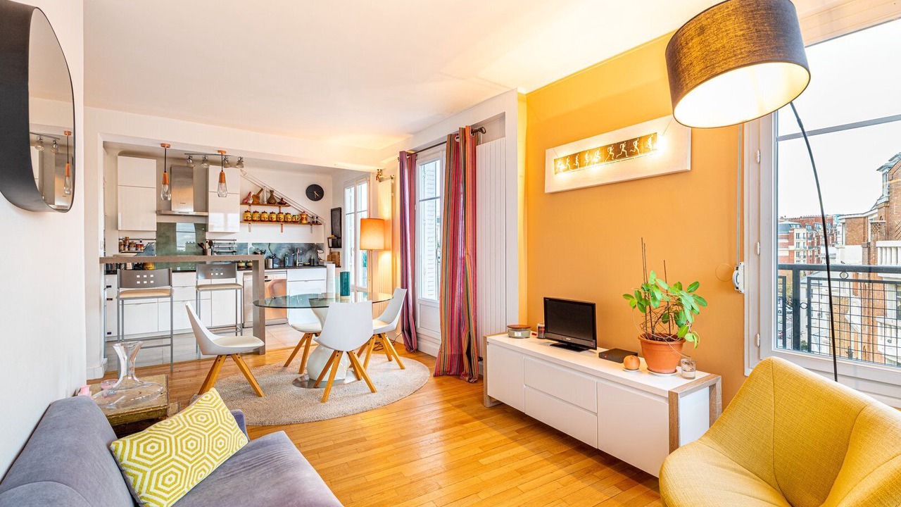 Photo of Livingroom in 20th Arrondissement