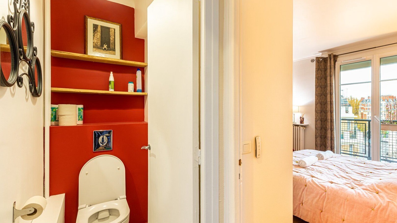 Photo of Bathroom in 20th Arrondissement