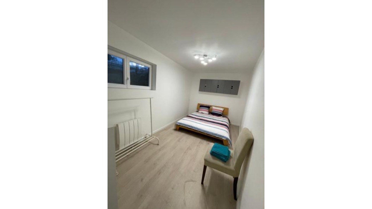 Photo of Bedroom in Joinville-le-Pont