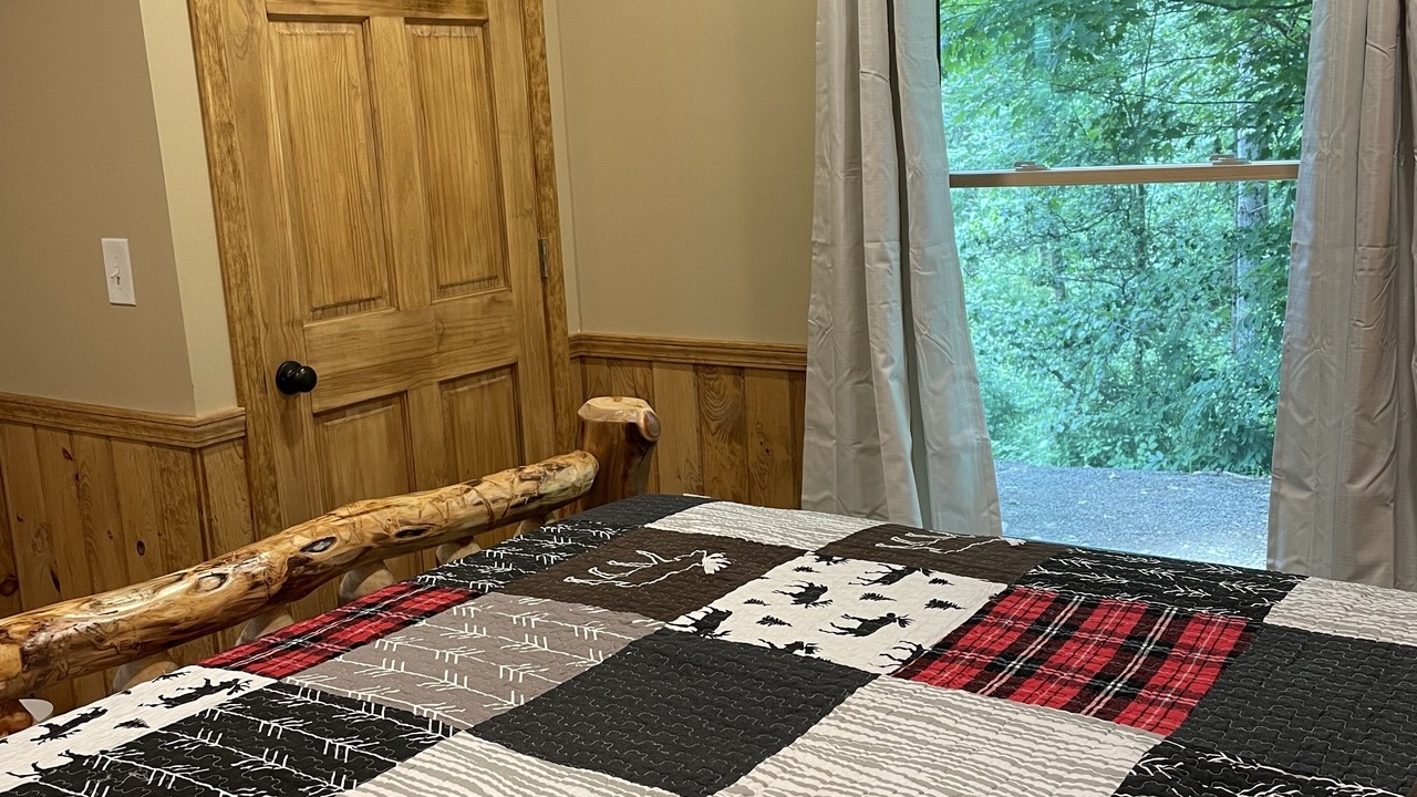 Photo of Bedroom in Gaines